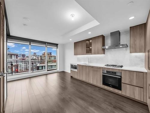 1302 1768 Cook Street, Vancouver, BC 