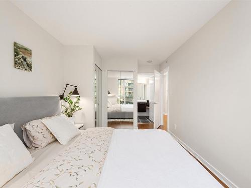 503 188 Keefer Place, Vancouver, BC 