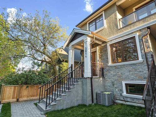 3814 W 15Th Avenue, Vancouver, BC 