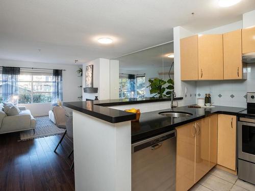 208 3023 W 4Th Avenue, Vancouver, BC 