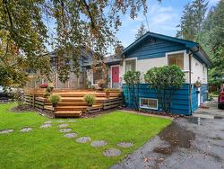 1129 W 24 STREET  North Vancouver, BC V7P 2J1