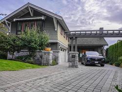 2556 MARR CREEK COURT  West Vancouver, BC V7S 0A3