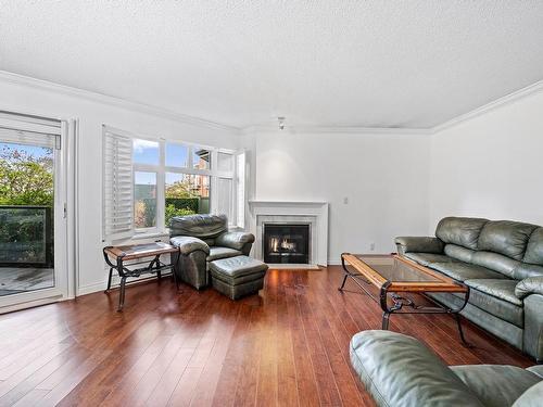 325 121 W 29Th Street, North Vancouver, BC 