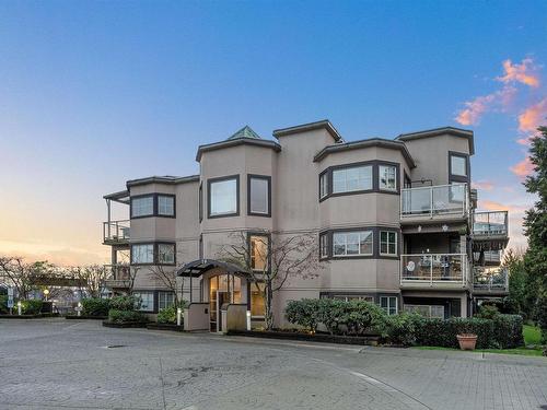 302 70 Richmond Street, New Westminster, BC 