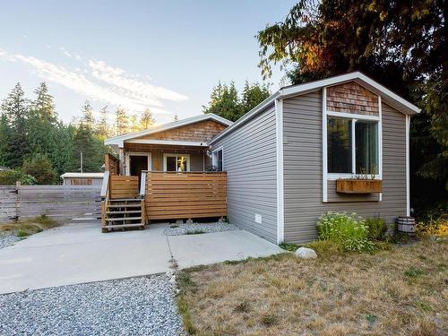 5611 Wakefield Road, Sechelt, BC 