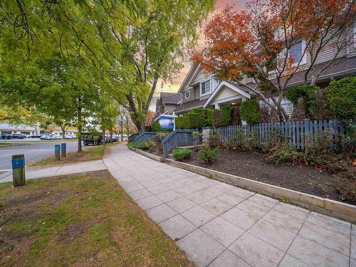 9 5988 Blanshard Drive, Richmond, BC 