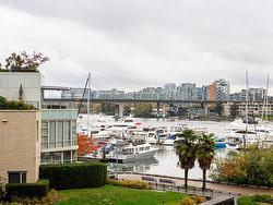 309 1288 MARINASIDE CRESCENT  Vancouver, BC V6Z 2W5