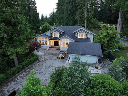 4511 Capilano Road, North Vancouver, BC 