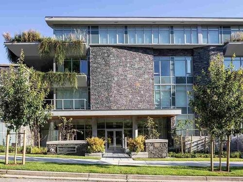 204 788 Arthur Erickson Place, West Vancouver, BC 