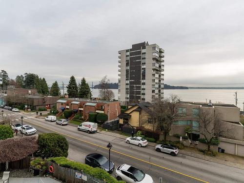 201 1845 Bellevue Avenue, West Vancouver, BC 