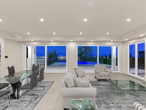 1445 Sandhurst Place, West Vancouver, BC 