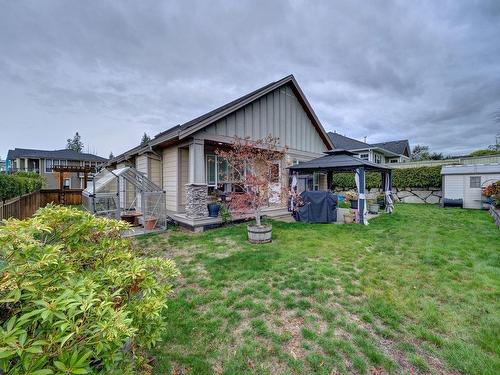 5540 Clayton Avenue, Sechelt, BC 