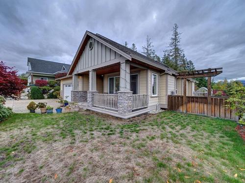 5540 Clayton Avenue, Sechelt, BC 