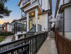 2-4178 Slocan Street  Vancouver, BC V5R 1Z3