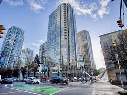 301-930 Cambie Street  Vancouver, BC V6B 5X6