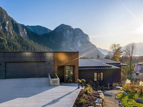 2232 Crumpit Woods Drive, Squamish, BC 