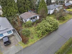 22421 Streng Avenue  Maple Ridge, BC V2X 4M4