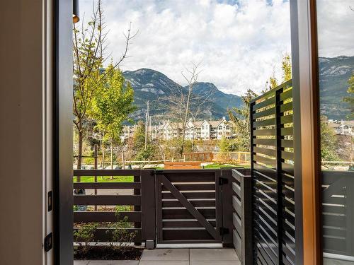 38089 Helm Way, Squamish, BC 