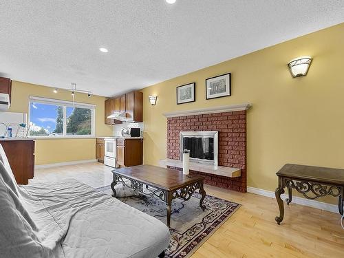 6671 Woodvale Crescent, Burnaby, BC 