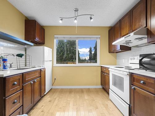 6671 Woodvale Crescent, Burnaby, BC 