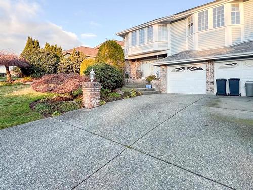 2215 Sorrento Drive, Coquitlam, BC 