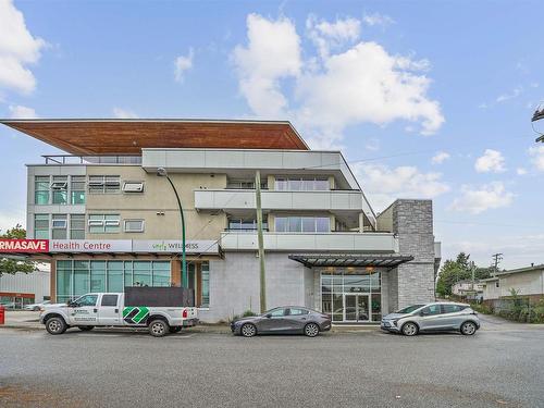 306 4338 Commercial Street, Vancouver, BC 