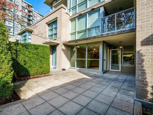 209 9232 University Crescent, Burnaby, BC 