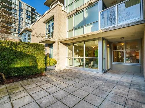 209 9232 University Crescent, Burnaby, BC 