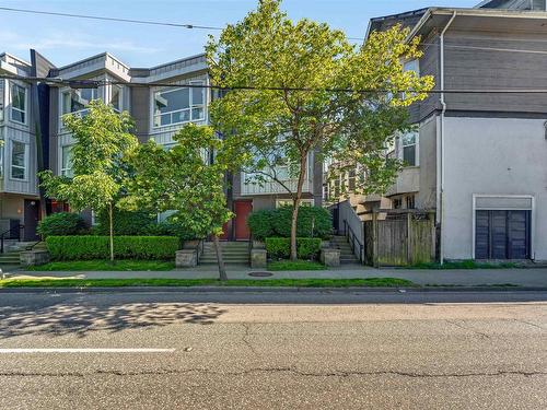 690 W 6Th Avenue, Vancouver, BC 