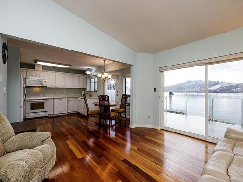 2929 Dollarton Highway, North Vancouver, BC 