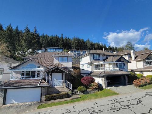 1662 Plateau Crescent, Coquitlam, BC 