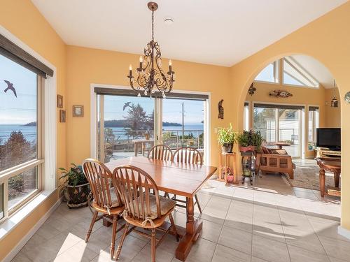 6682 Sunshine Coast Highway, Sechelt, BC 