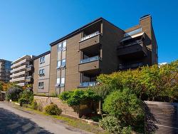 103 1340 DUCHESS AVENUE  West Vancouver, BC V7T 1H6