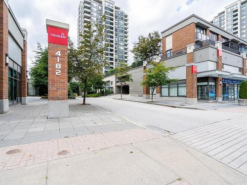 807 4182 Dawson Street, Burnaby, BC 