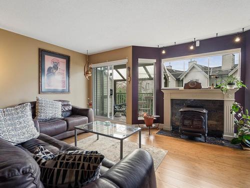 7 1318 Brunette Avenue, Coquitlam, BC 