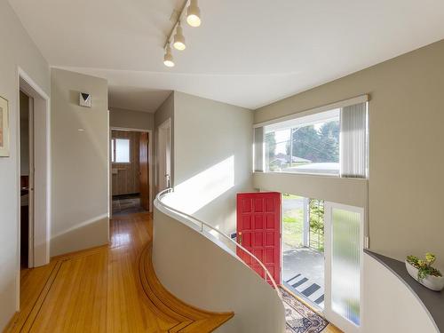 946 Belvedere Drive, North Vancouver, BC 