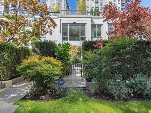 978 Beatty Street, Vancouver, BC 