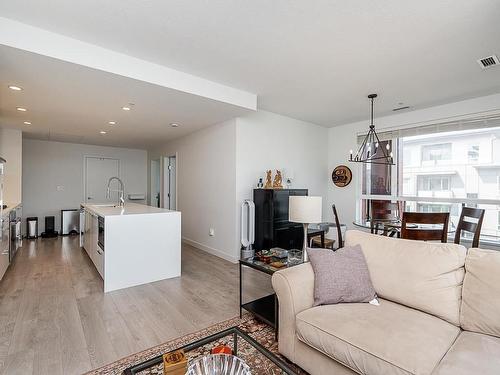 504 3581 Ross Drive, Vancouver, BC 