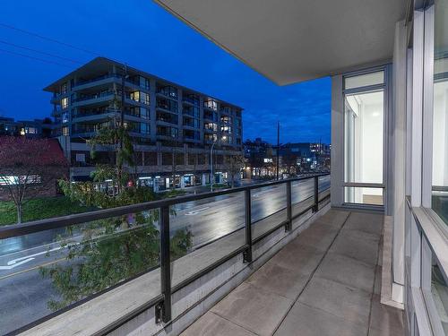 211 177 W 3Rd Street, North Vancouver, BC 