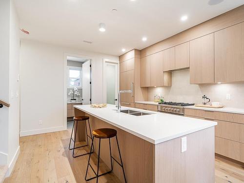 3535 Cambridge Street, Vancouver, BC 