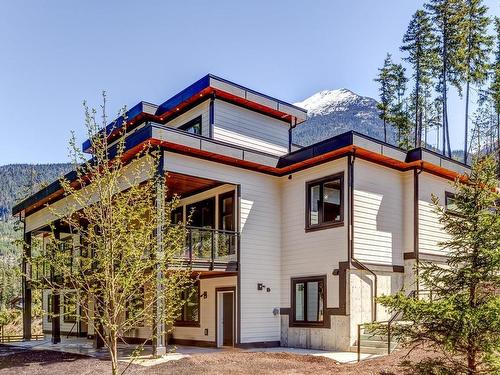 9113 Riverside Drive, Whistler, BC 