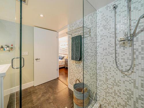 302 212 Davie Street, Vancouver, BC 