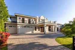 6771 Gamba Drive  Richmond, BC V7C 2G4