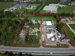 23549 Lougheed Highway Maple Ridge, BC V2W 1B8