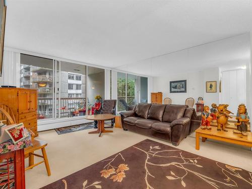 405 2024 Fullerton Avenue, North Vancouver, BC 