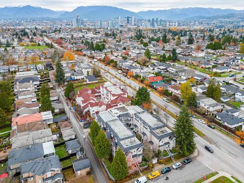 303 3683 Wellington Avenue, Vancouver, BC 