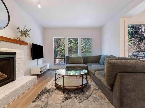 5623 White Pine Lane, North Vancouver, BC 