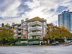 312 801 KLAHANIE DRIVE  Port Moody, BC V3H 5K4