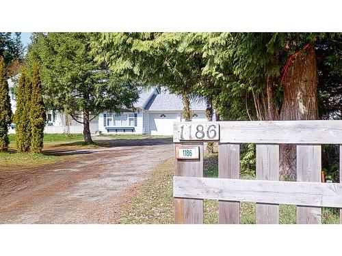 1186 Sunshine Coast Highway, Gibsons, BC 