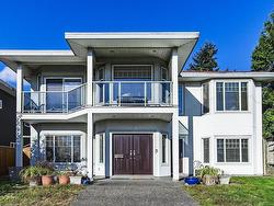 522 4th Street E North Vancouver, BC V7L 1J6